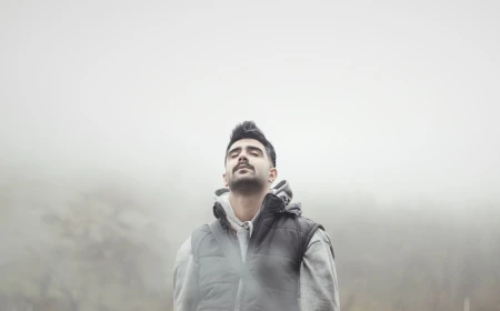 उदासी के रंग: Furkan S Khan की दिल को छूने वाली Nazm